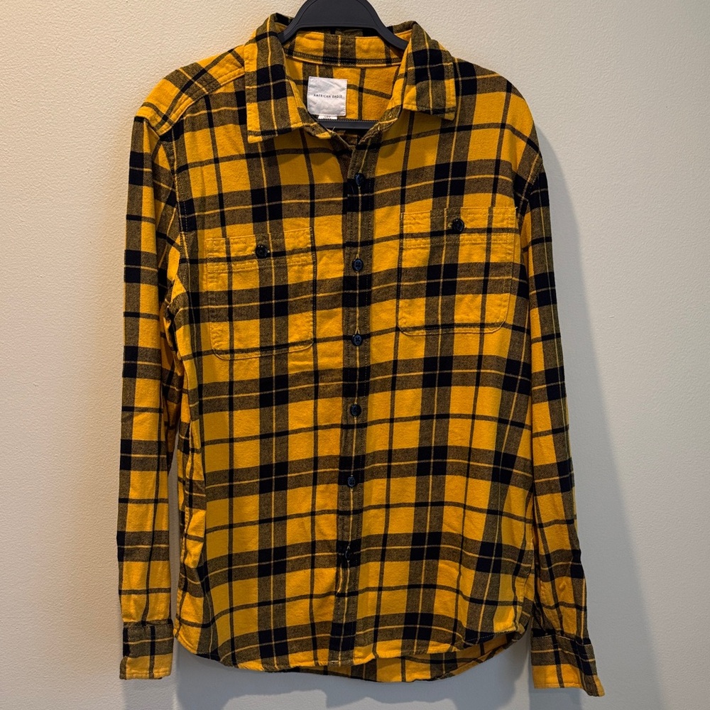 American Eagle Outfitters Yellow and Black Plaid Flannel Shirt